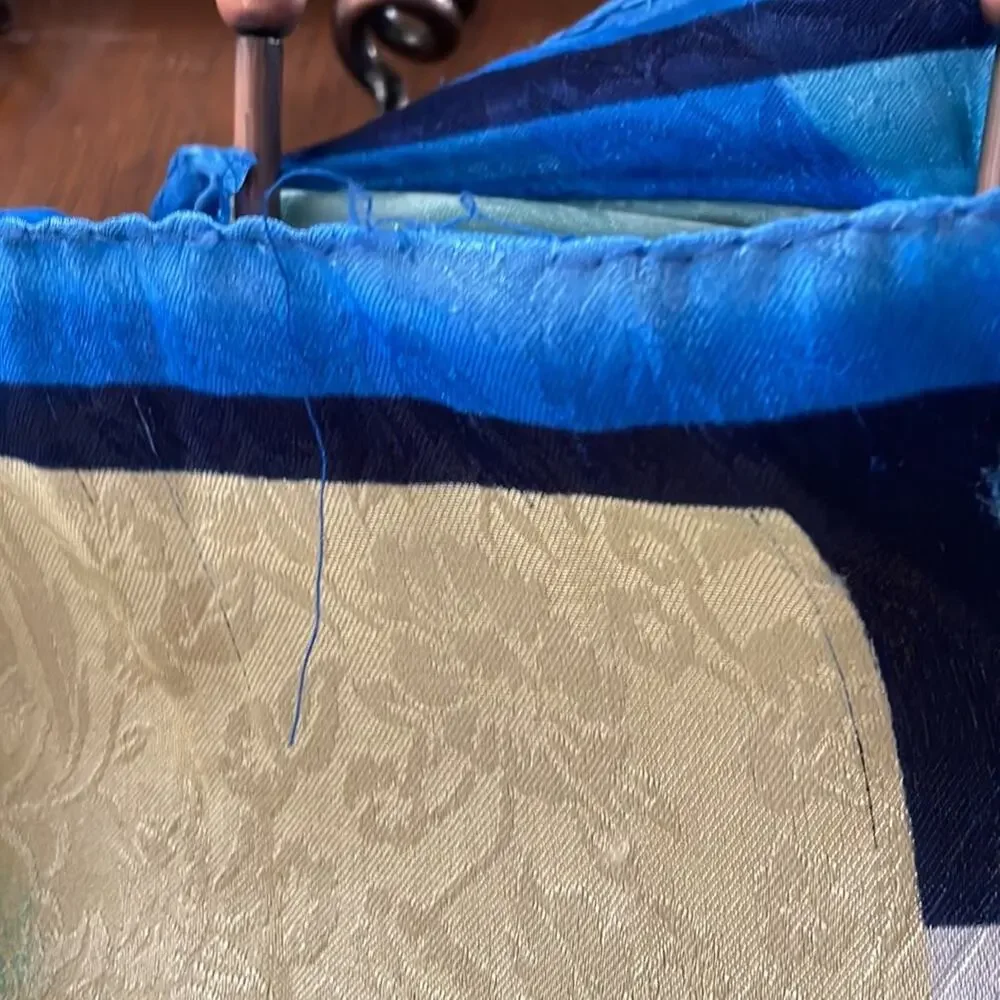 80s Blue mask print scarf